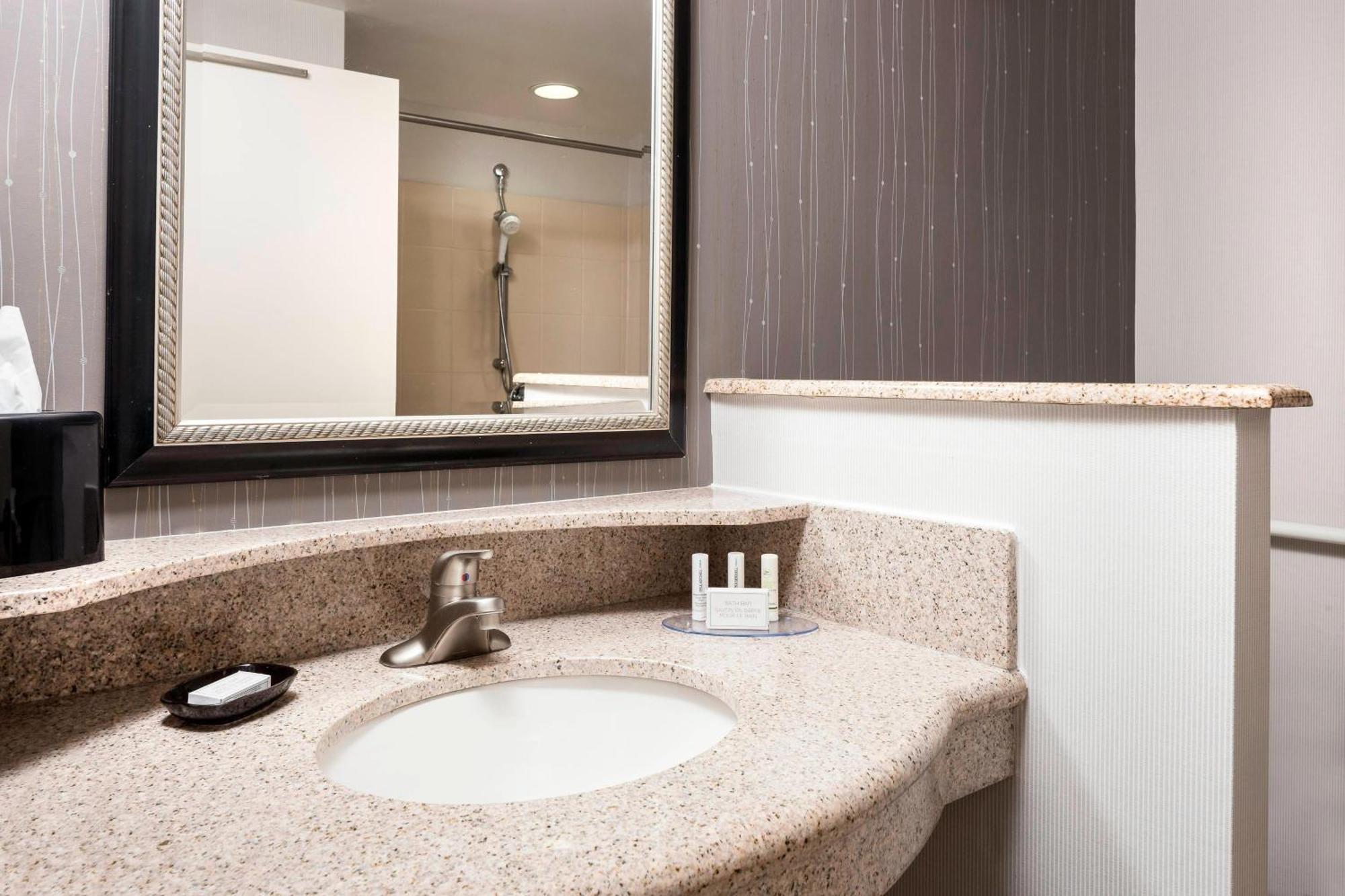 Courtyard By Marriott Columbia Exterior foto